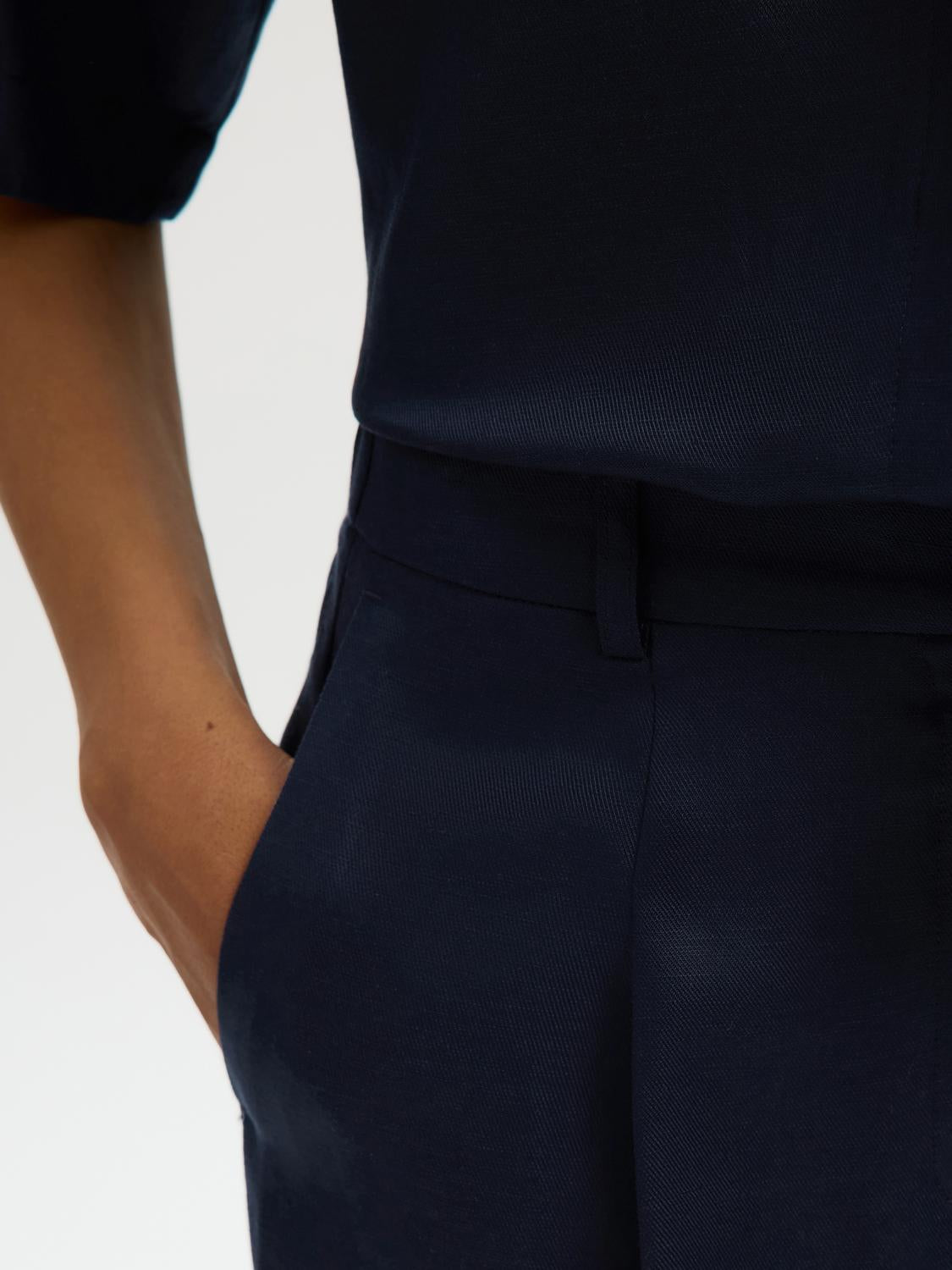 model_shot-detail